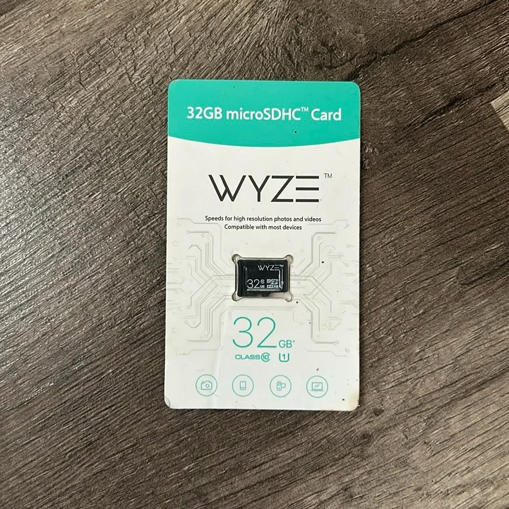 Wyze Expandable Storage 32GB MicroSDHC Card Class 10 Black -